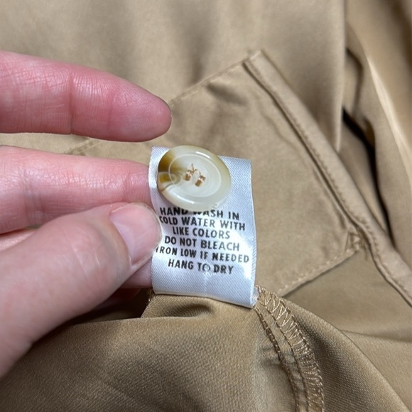 Mable Gold Long Sleeve Button Down Shirt Size Medium NWT - Picture 10 of 10